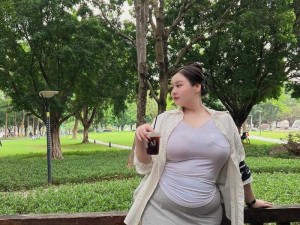 凸凸凹 BBWBBWBBWBBW 将完全免费——新一代社交媒体，连接你我，共享美好时光