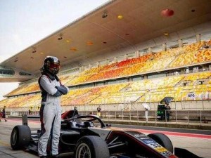 2015年F1赛事策略解析：如何合理跳过练习赛并保证竞技表现